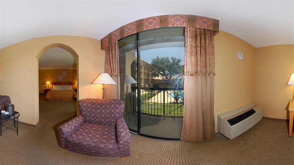 Clarion Hotel Park Central دالاس المظهر الخارجي الصورة
