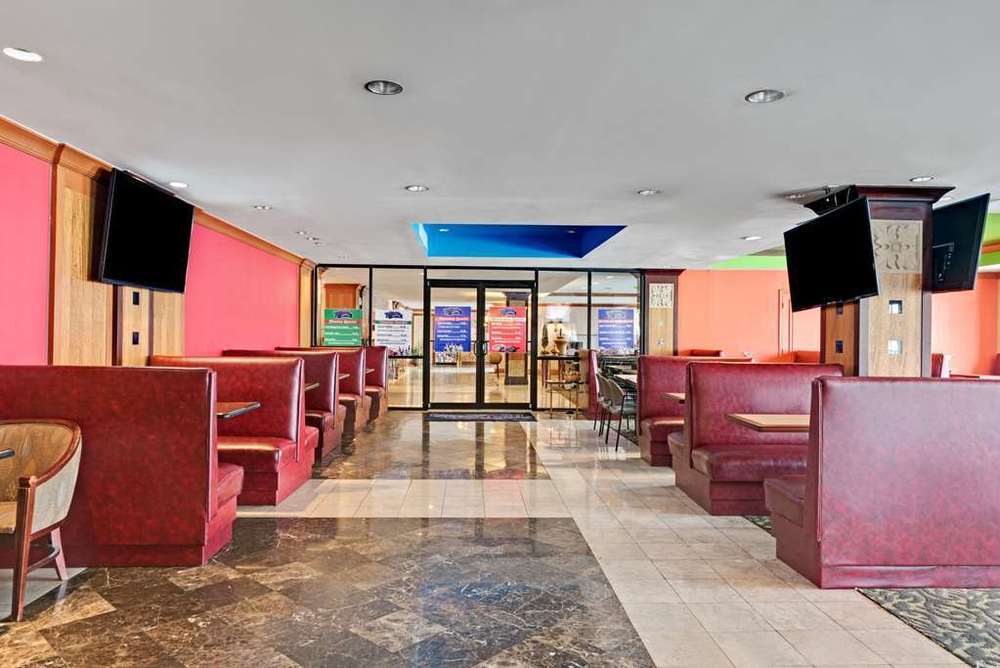 Clarion Hotel Park Central دالاس المطعم الصورة
